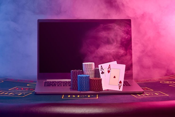 Ilustrasi keamanan data dan proteksi privasi pengguna saat penarikan dana